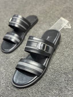 Men’s classy slippers